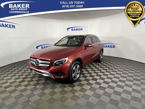 Used 2019 Mercedes-Benz GLC 300 4MATIC image 5