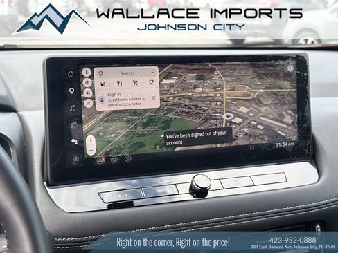 Used 2025 Nissan Rogue SL AWD/4WD image 23