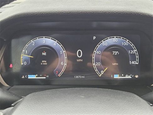 Used 2024 Jeep Grand Cherokee Altitude image 16