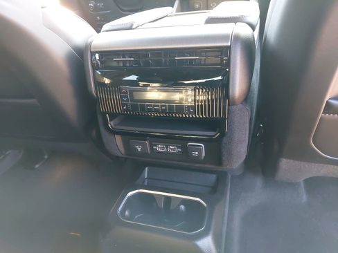 New 2025 Jeep Wagoneer Series II w/ Convenience Group I image 13