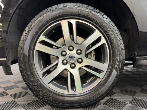 Used 2024 Ford Expedition Limited image 8