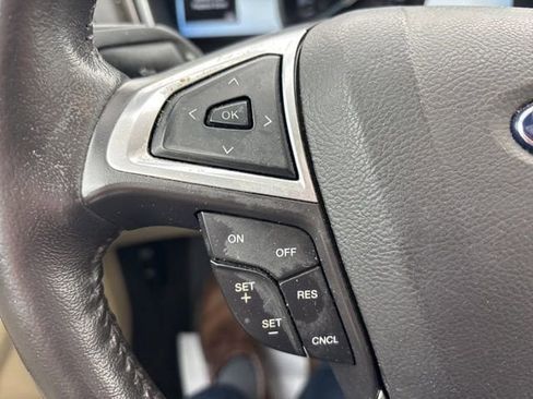 Used 2014 Ford Fusion SE w/ Equipment Group 202A image 17