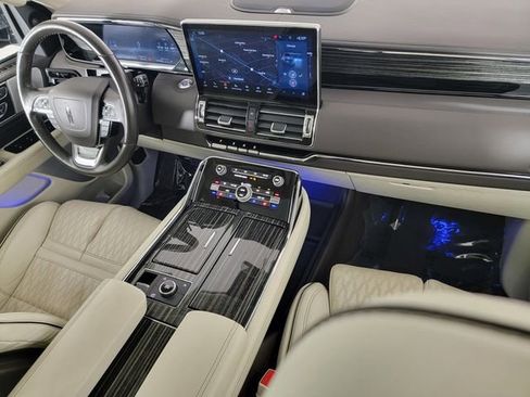 Used 2024 Lincoln Navigator L Black Label AWD/4WD image 34