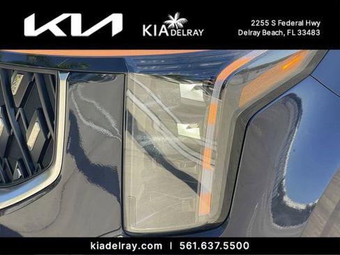 New 2026 Kia Carnival EX FWD image 6