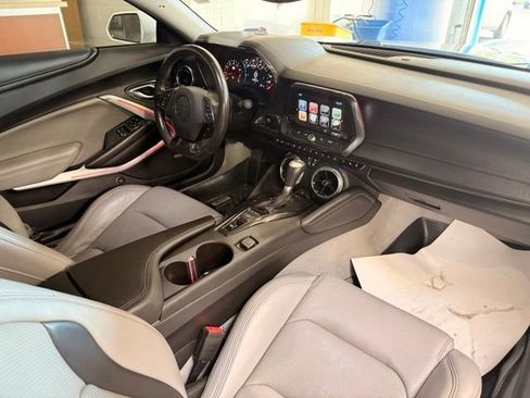 Used 2016 Chevrolet Camaro LT RWD image 26