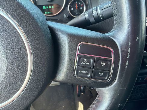 Used 2015 Jeep Wrangler Unlimited Sahara AWD/4WD image 25