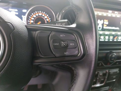 Used 2022 Jeep Gladiator Sport image 17