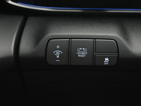 Used 2025 Hyundai Elantra SEL FWD image 20