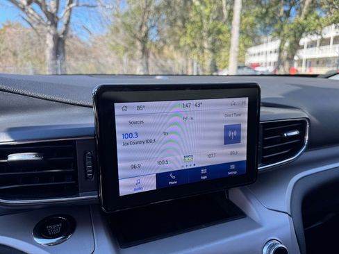 Used 2024 Ford Explorer XLT w/ Equipment Group 202A image 20