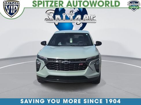 Used 2024 Chevrolet Trax RS image 3