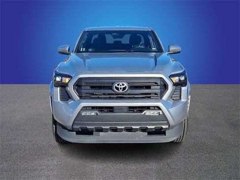 Used 2024 Toyota Tacoma SR5 image 2