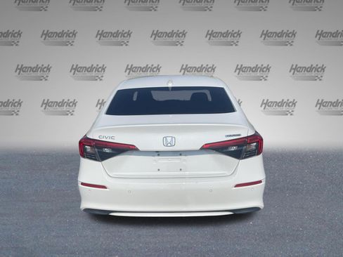 Used 2023 Honda Civic Touring image 9