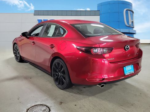 Used 2024 MAZDA MAZDA3 s FWD image 4