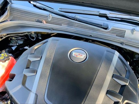 Used 2018 Cadillac CTS Luxury image 32