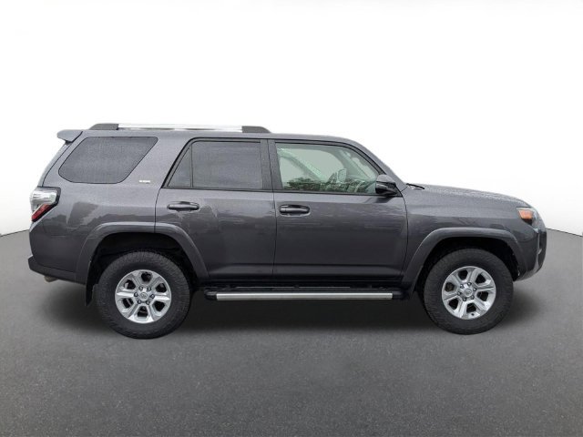 Used 2023 Toyota 4Runner SR5 Premium w/ Moonroof Package AWD/4WD image 2