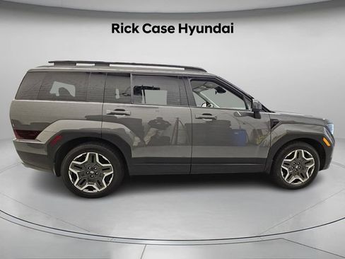 Used 2025 Hyundai Santa Fe SEL w/ Tow & Go Package FWD image 9