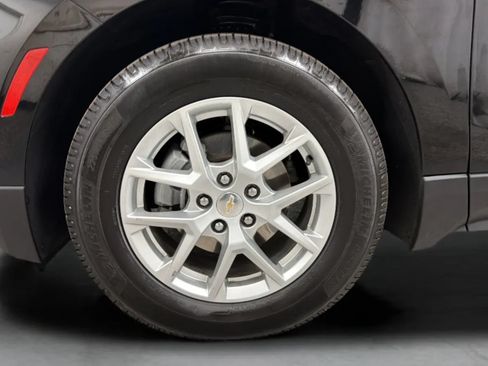 Used 2024 Chevrolet Equinox LS FWD image 27