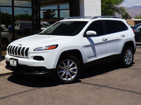 Used 2016 Jeep Cherokee Limited image 2