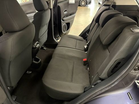 Used 2017 Honda HR-V EX image 11