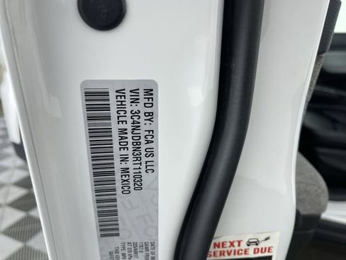 Used 2024 Jeep Compass Latitude image 47