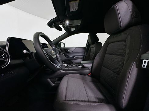 Used 2025 Chevrolet Equinox LT image 13