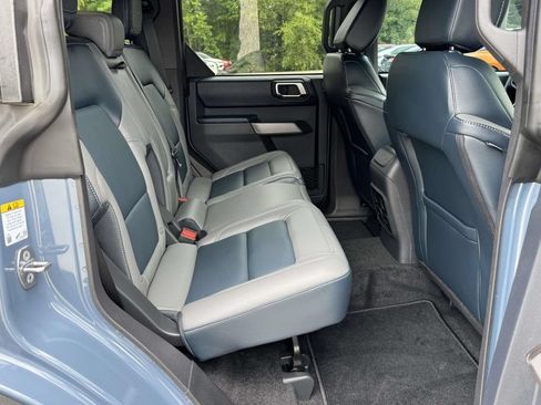 Used 2023 Ford Bronco Outer Banks w/ Sasquatch Package AWD/4WD image 17