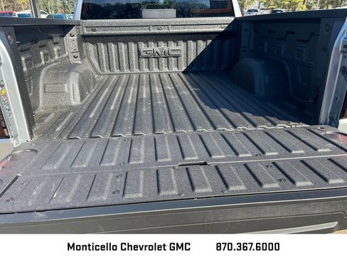 New 2026 GMC Sierra 1500 SLT w/ SLT Premium Package image 26