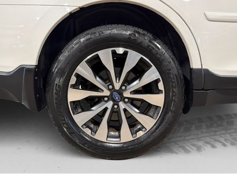Used 2017 Subaru Outback 3.6R Limited AWD/4WD image 52