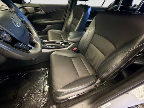 Used 2016 Honda Accord Sport image 11
