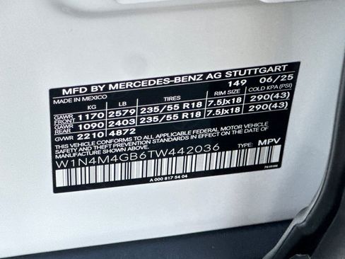 Certified 2026 Mercedes-Benz GLB 250 image 38