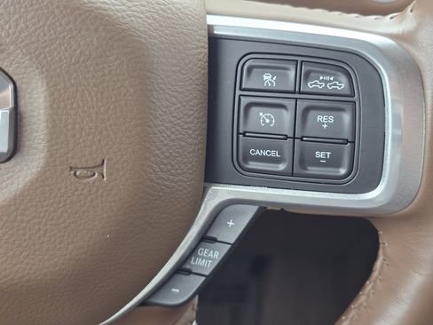 Used 2020 RAM 2500 Laramie image 35