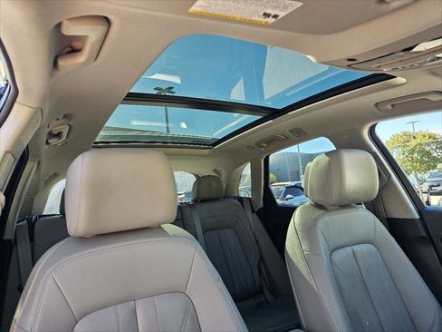 Used 2018 Audi Q5 2.0T Premium Plus w/ Premium Plus Package image 3