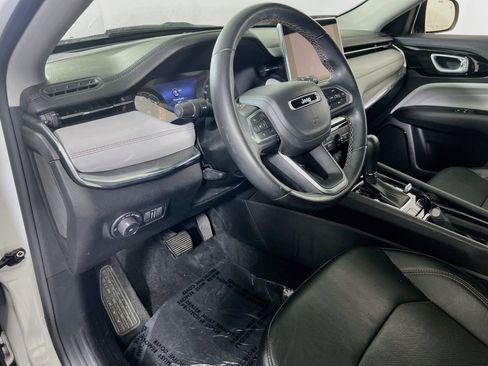 Used 2022 Jeep Compass Limited AWD/4WD image 9