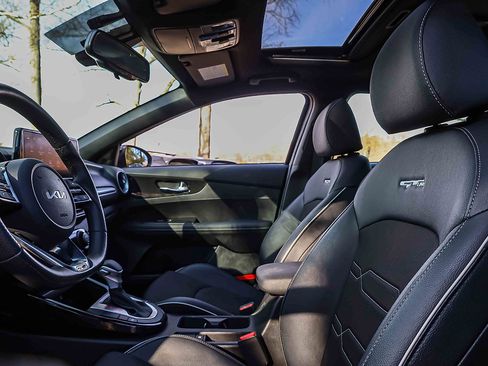 Certified 2023 Kia Forte GT-Line w/ GT-Line Premium Package image 8