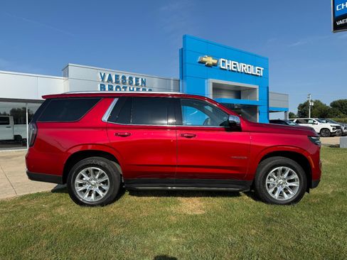 Used 2025 Chevrolet Tahoe Premier AWD/4WD image 8