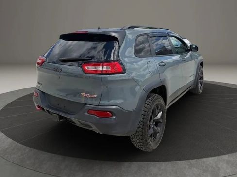 Used 2015 Jeep Cherokee Trailhawk w/ Trailer Tow Group AWD/4WD image 7