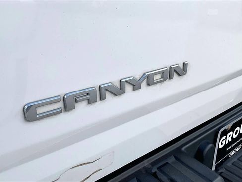 Used 2015 GMC Canyon SLE w/ SLE Convenience Package image 27