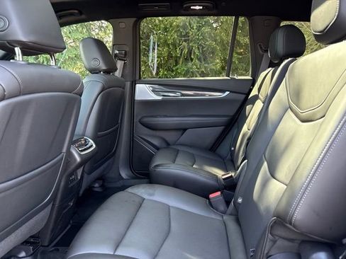 Certified 2023 Cadillac XT6 Sport w/ Technology Package AWD/4WD image 21
