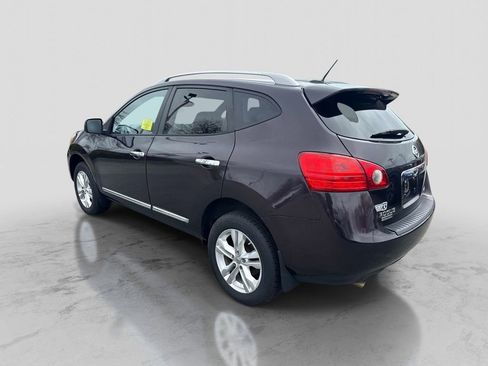Used 2015 Nissan Rogue S w/ Convenience Package AWD/4WD image 3