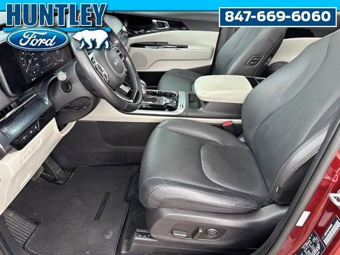 Used 2023 Kia Carnival SX Prestige FWD image 22