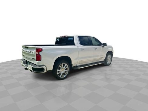 Certified 2023 Chevrolet Silverado 1500 High Country w/ High Country Premium Package AWD/4WD image 9