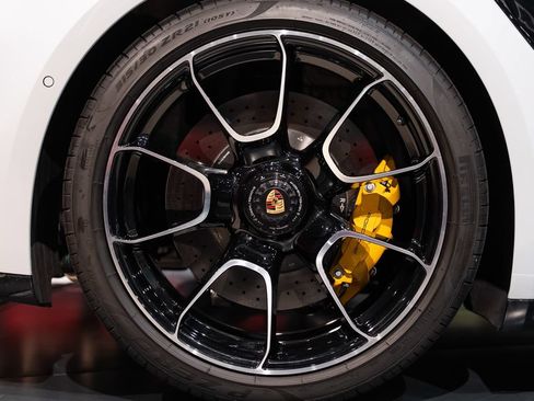 Used 2025 Porsche 911 Turbo AWD/4WD image 19