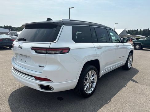 Used 2021 Jeep Grand Cherokee L Summit w/ Luxury Tech Group V AWD/4WD image 3