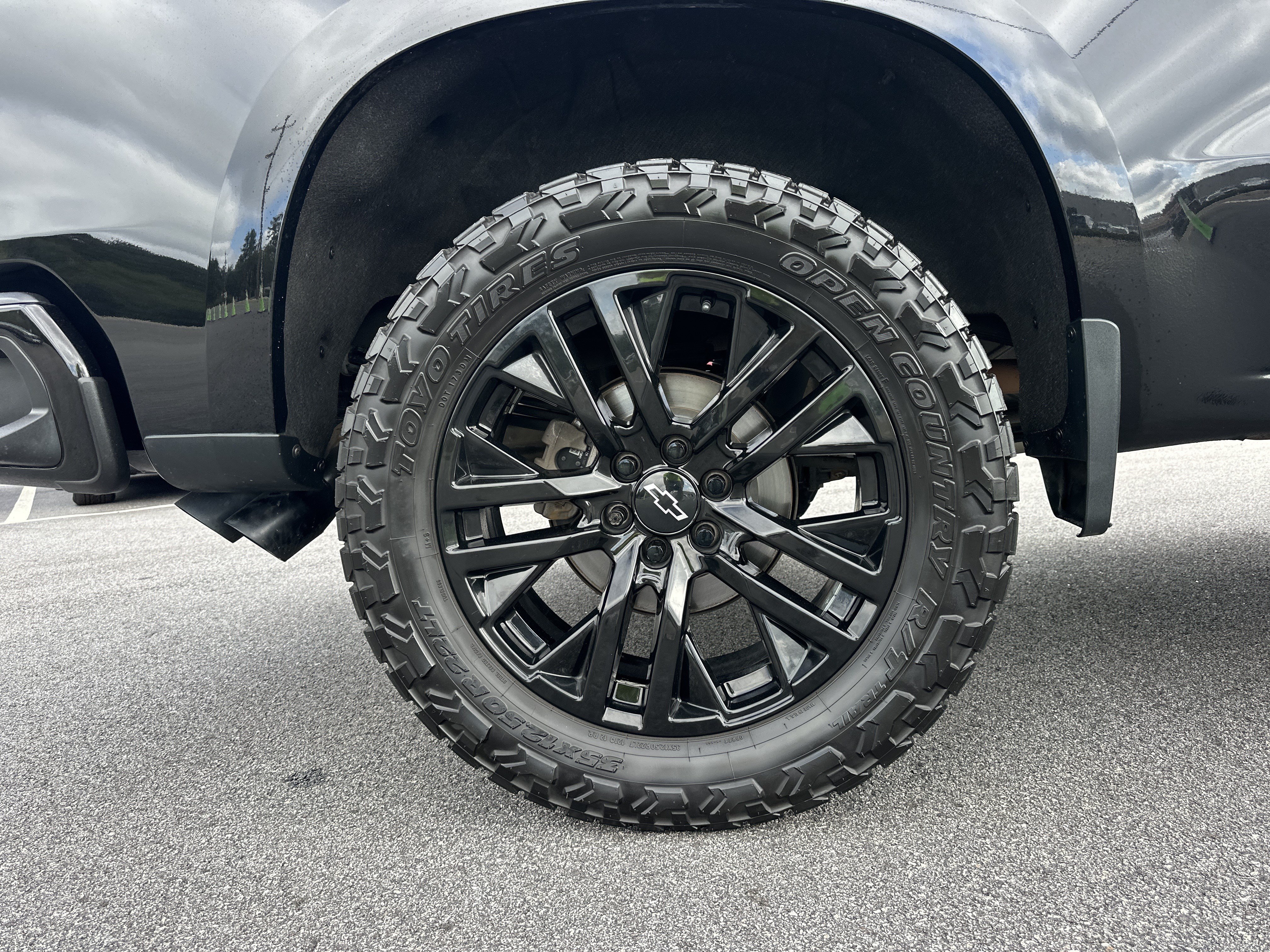 Used 2021 Chevrolet Silverado 1500 RST w/ Bed Protection Package AWD/4WD image 18