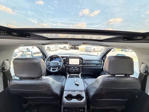 Used 2023 Ford F350 Lariat w/ Tow Technology Package image 30