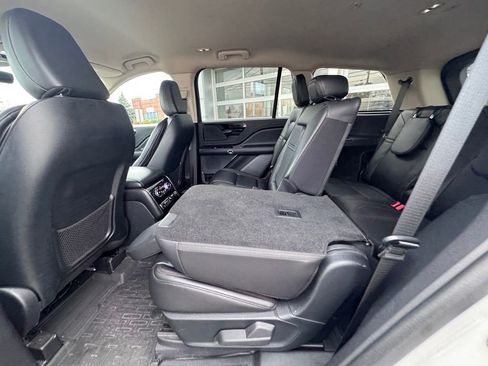 Used 2023 Lincoln Aviator AWD w/ Elements Package image 26