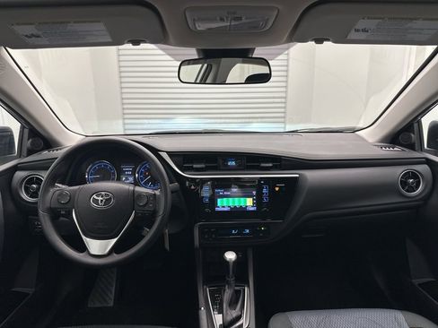Used 2017 Toyota Corolla LE w/ Carpet Mat Package (TMS) image 17