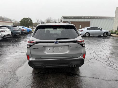 Used 2025 Subaru Forester Limited w/ Popular Package image 9