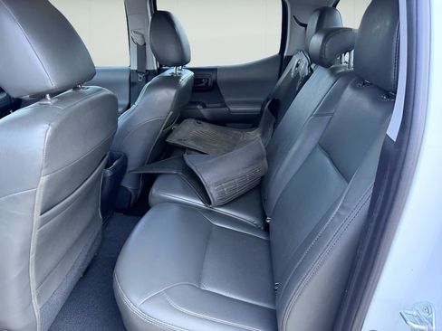 Used 2023 Toyota Tacoma SR AWD/4WD image 10