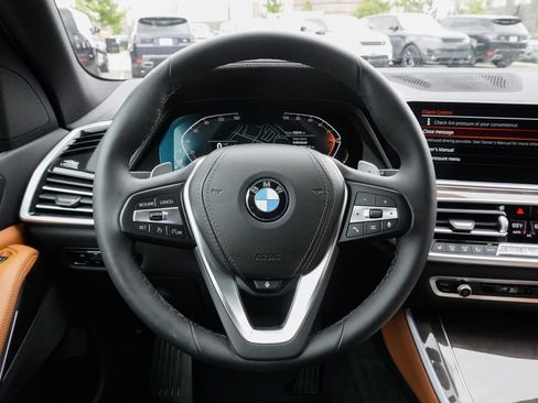 Used 2022 BMW X5 xDrive40i w/ Executive Package AWD/4WD image 10